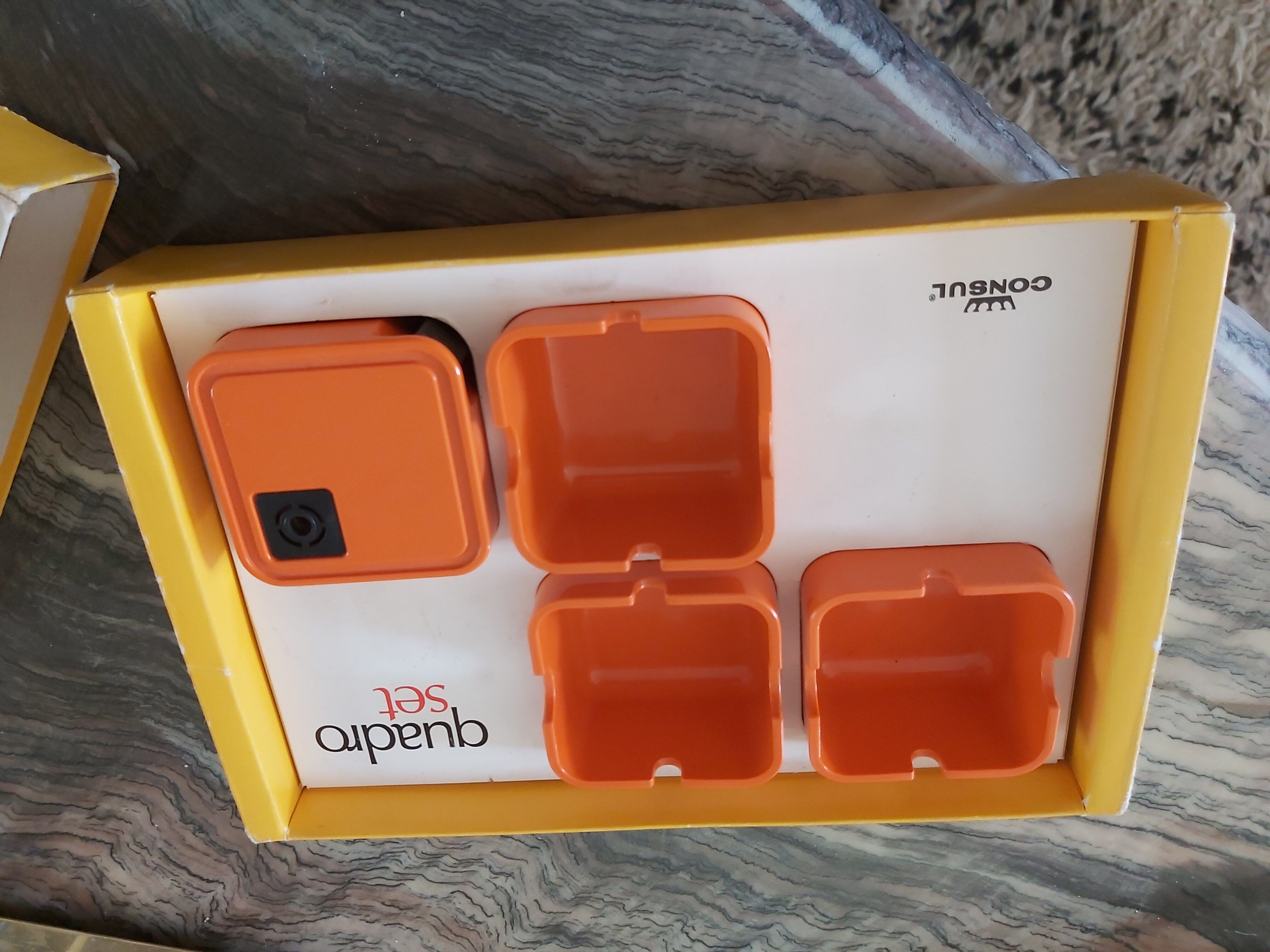 Set of ashtrays and lighter Quadro Set Consul 70s