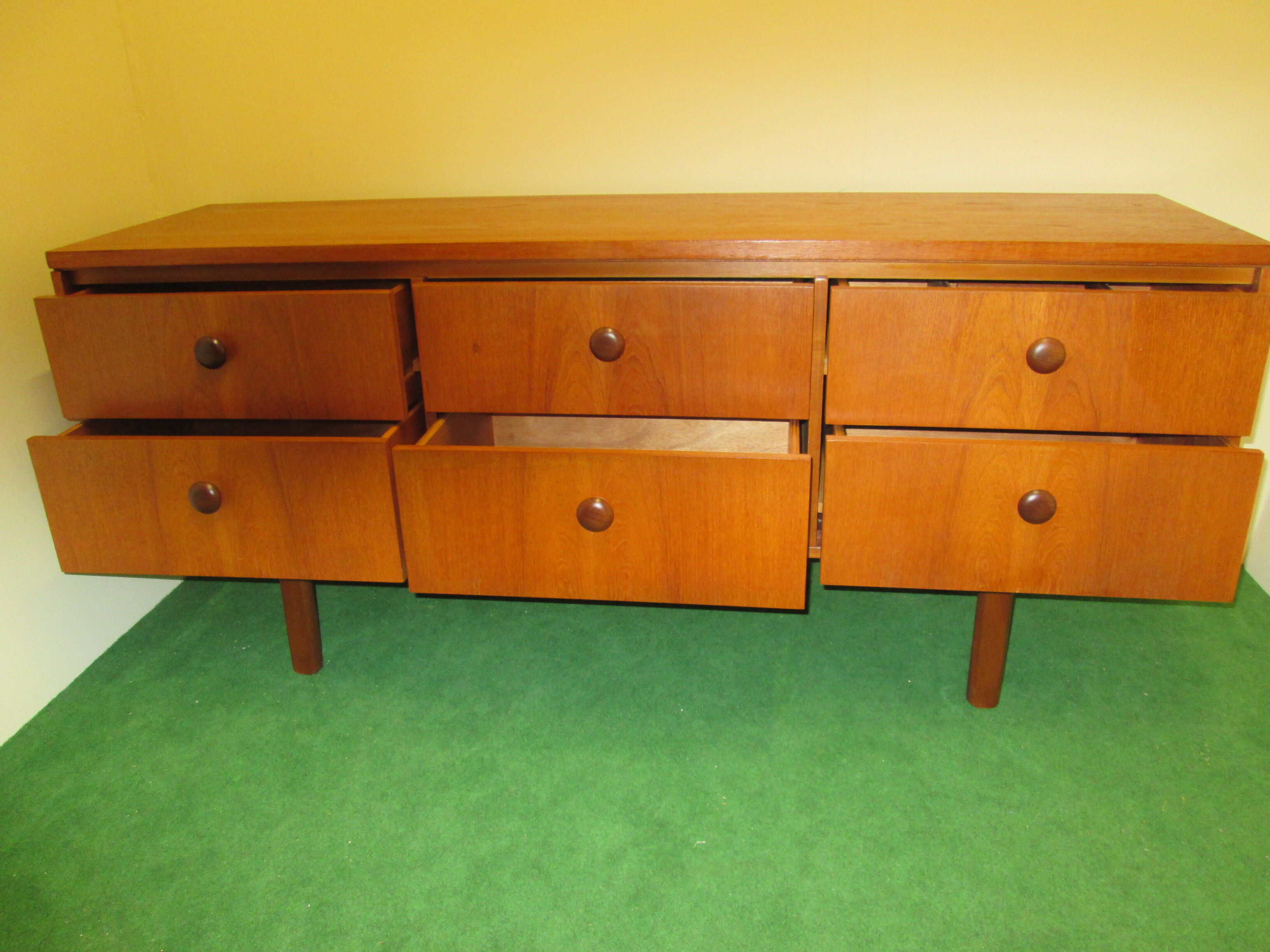 Sideboard