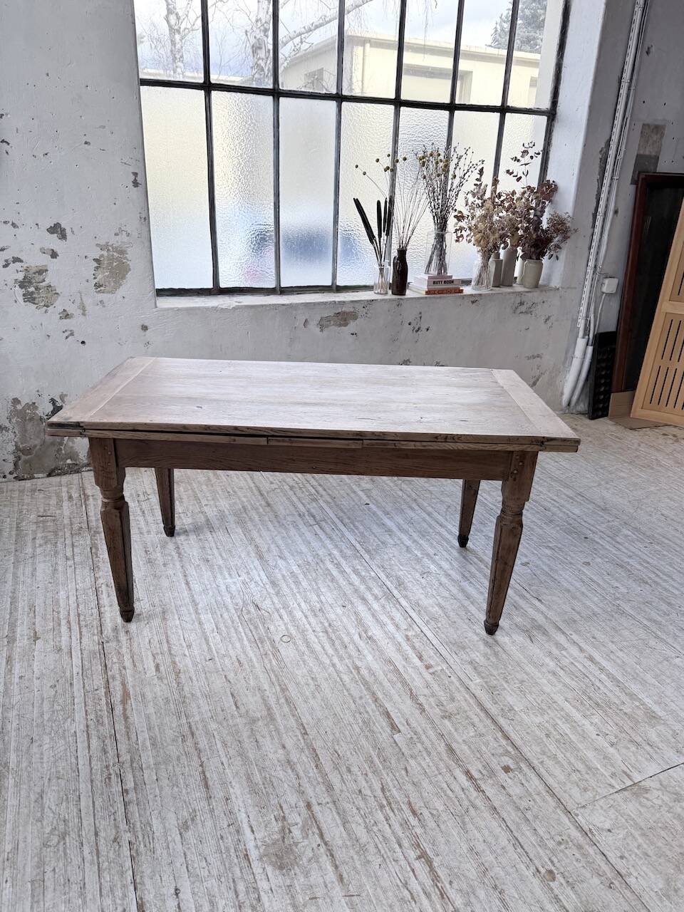 Solid oak farmhouse table with integrated extensions 1950