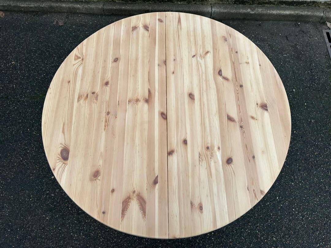 Round extendable dining table Rainer Daumiller for Hirtshals Sawaerk 145