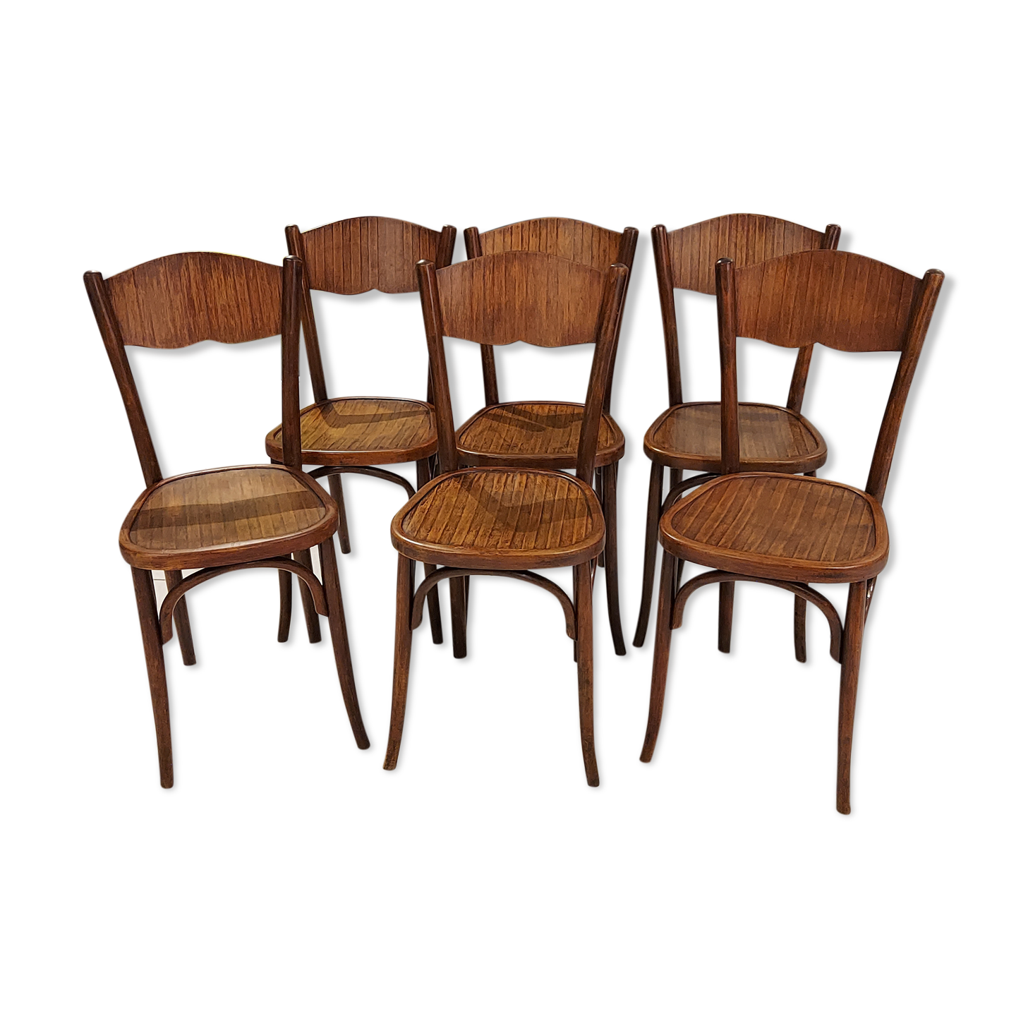Suite de 6 chaises de Bistrot Baumann année 1930