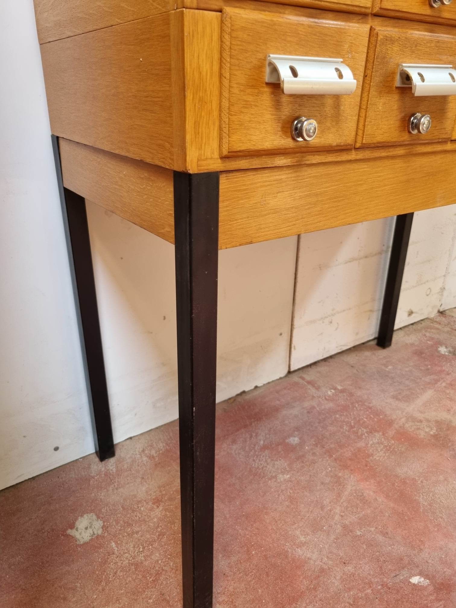 Meuble à fiches industriel 30 tiroirs