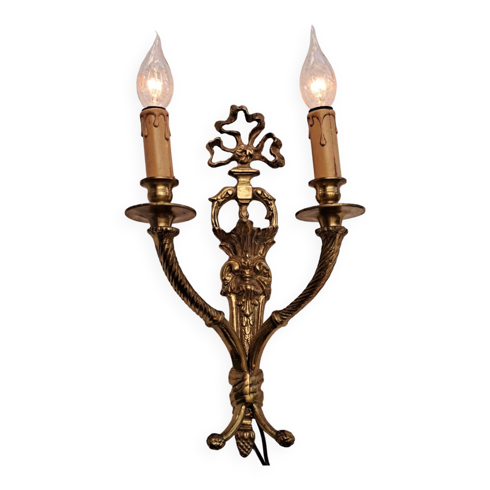 Gilded bronze wall lamp