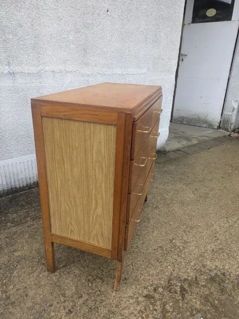 Commode vintage
