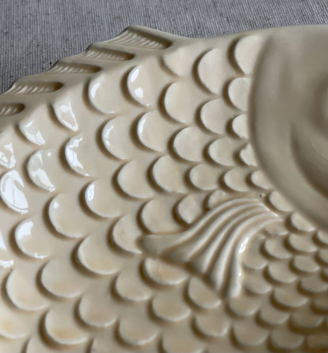 Ceramic pocket emptier