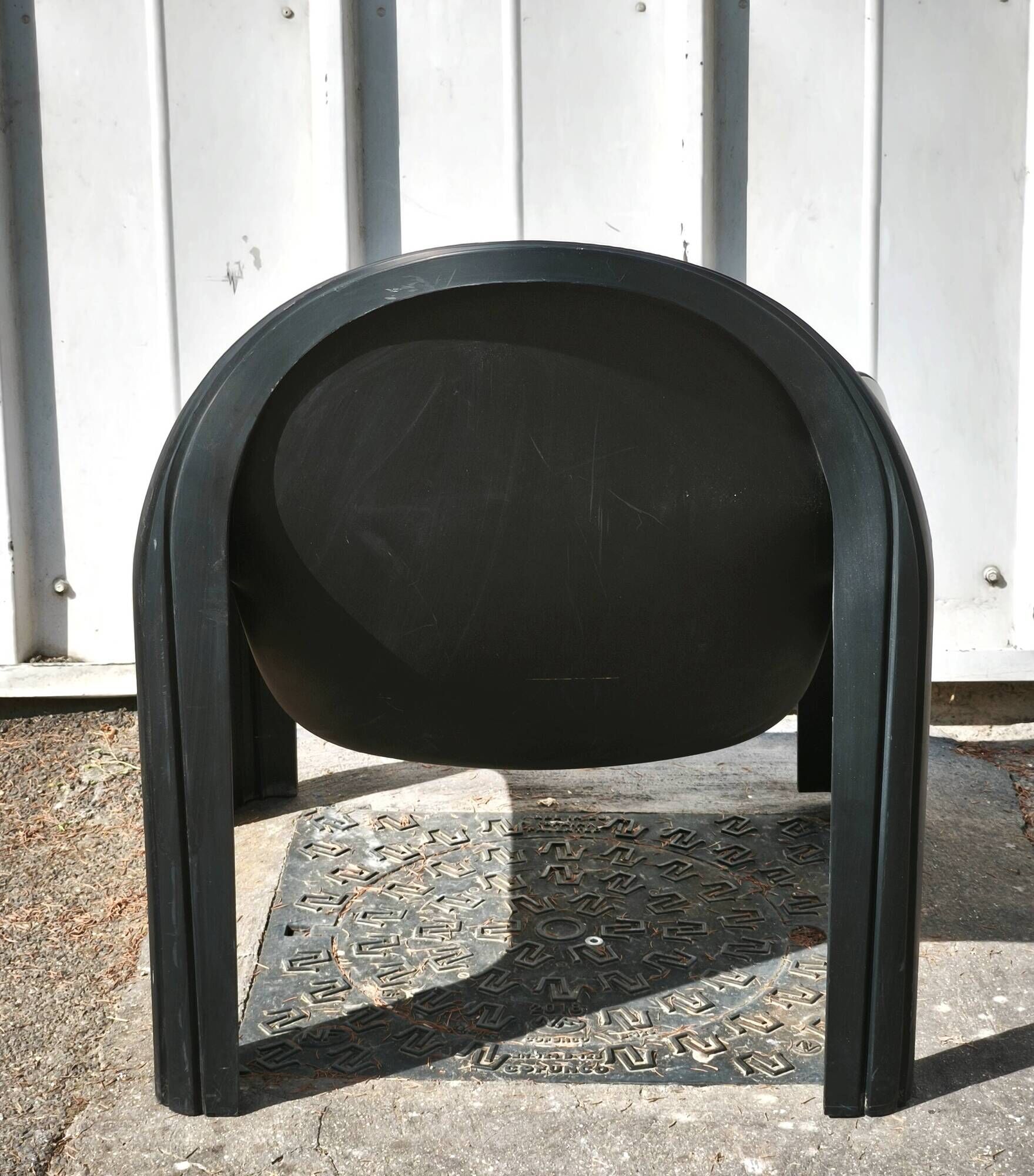 Pair of Gae Aulenti armchairs