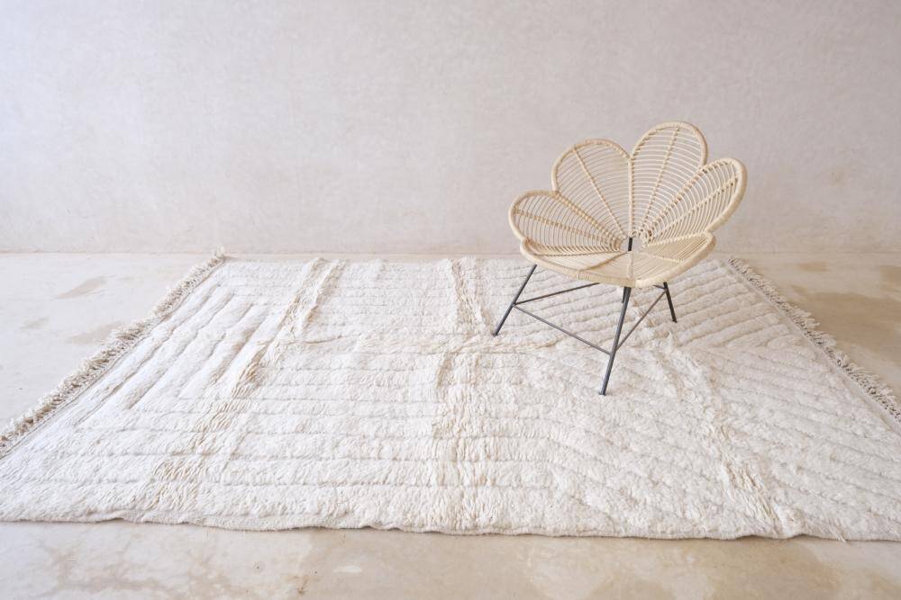 White Moroccan Beni Ourain Rug - 293 x 197 cm
