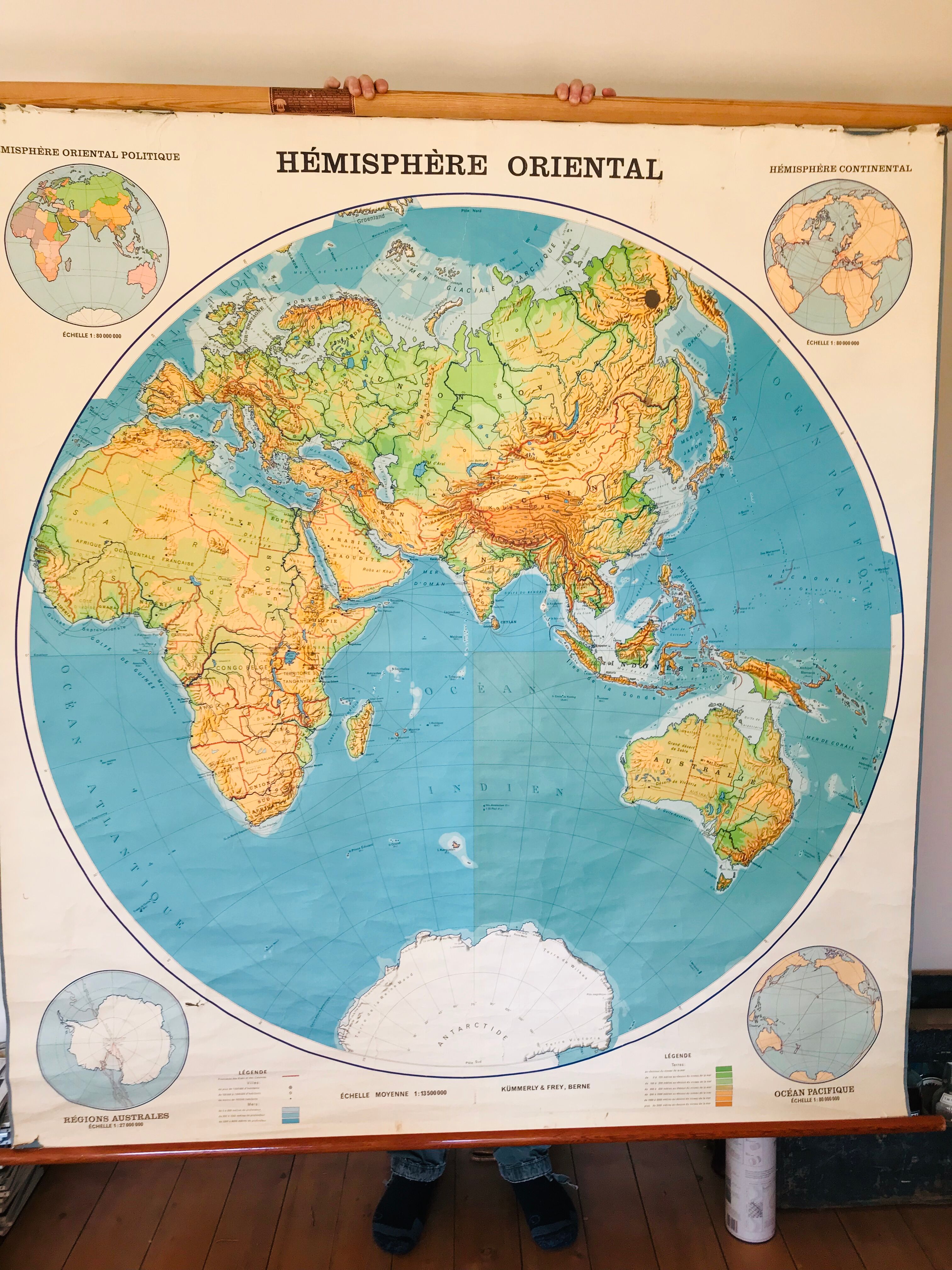 Carte d'école vintage du Hemisphere Oriental