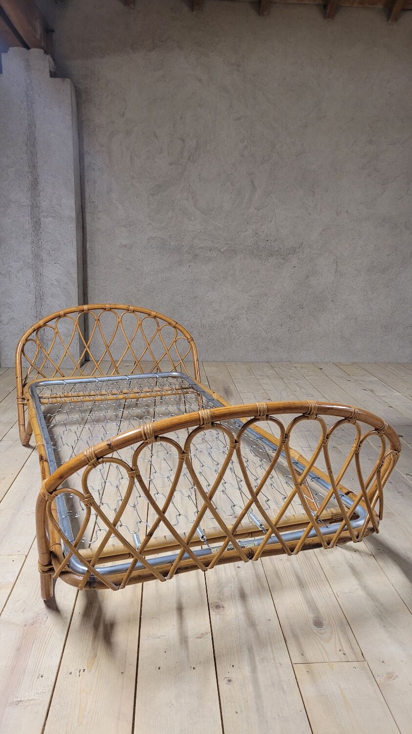 Vintage rattan basket sofa bed - 1950s