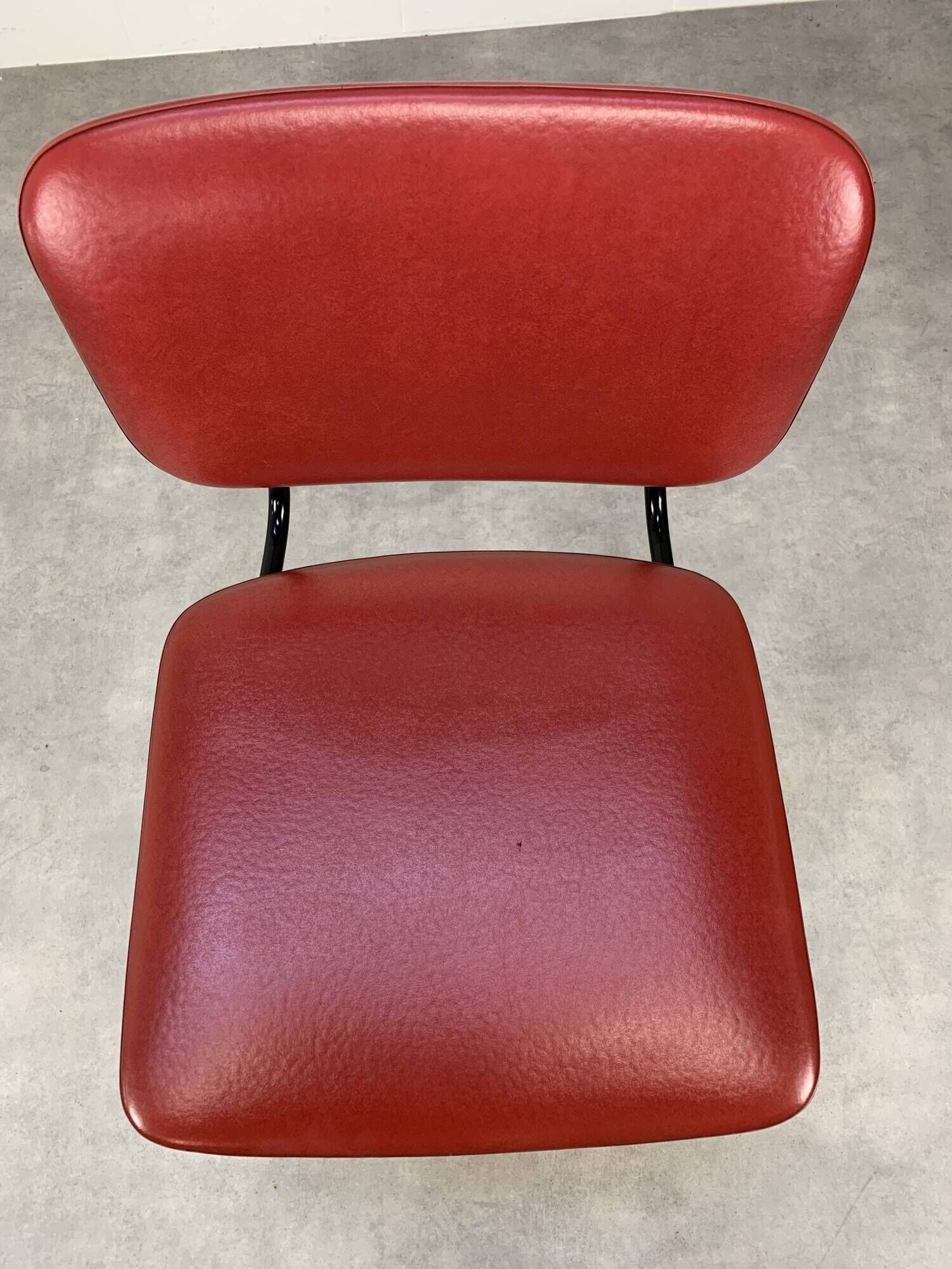 Airborne chair model Carolina Prefacto, 1950, metal and red skaï
