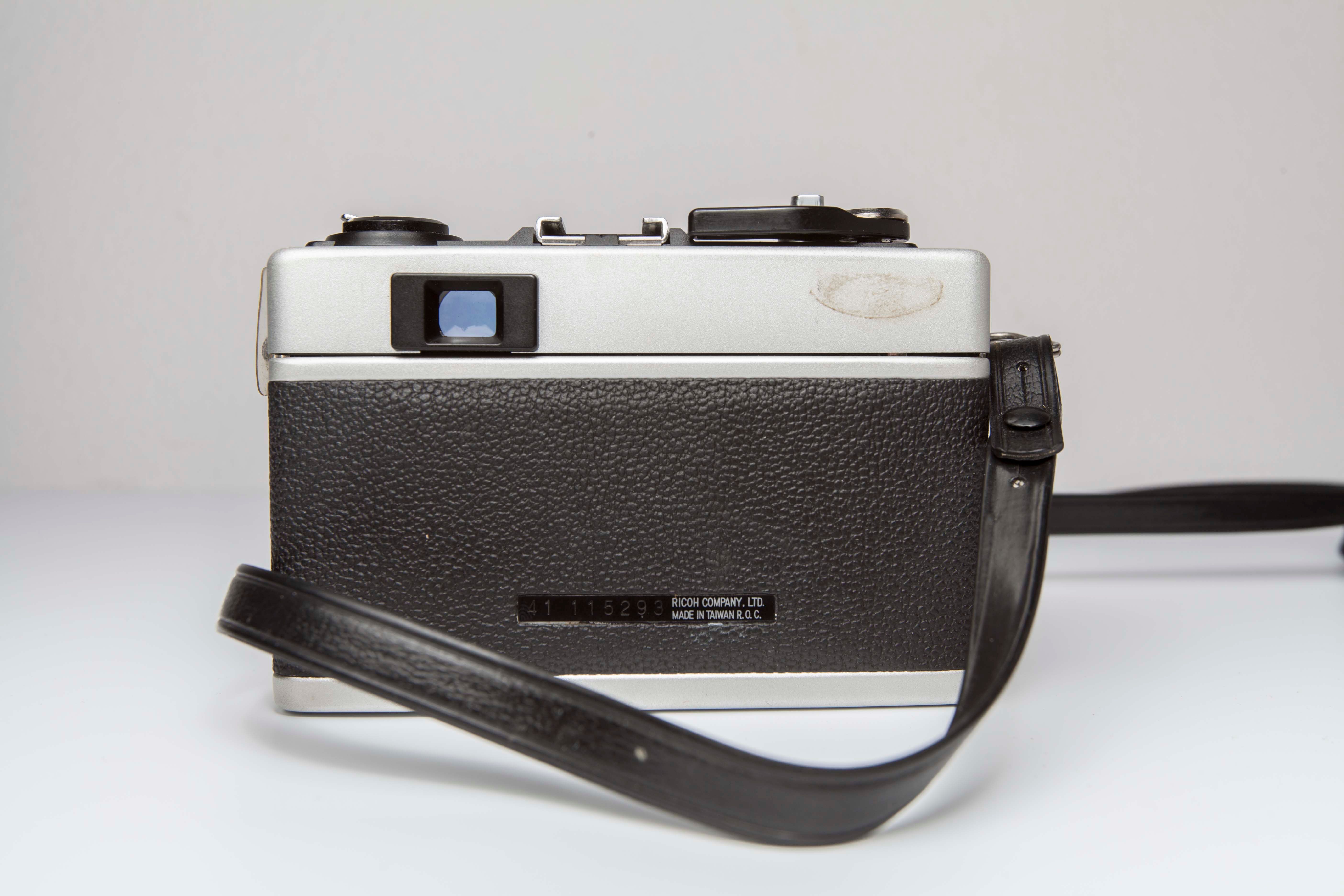 Ricoh 500St 1980 film camera