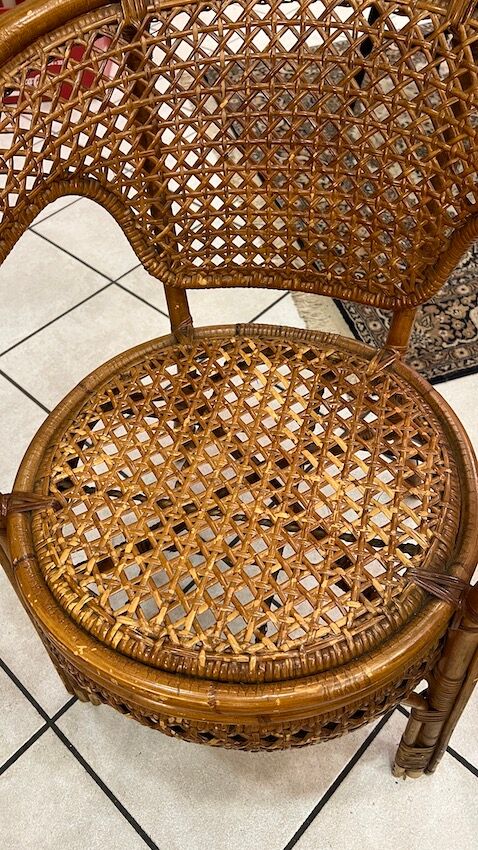 Rattan living room and cannage consisting of 2 armchairs and a coffee table