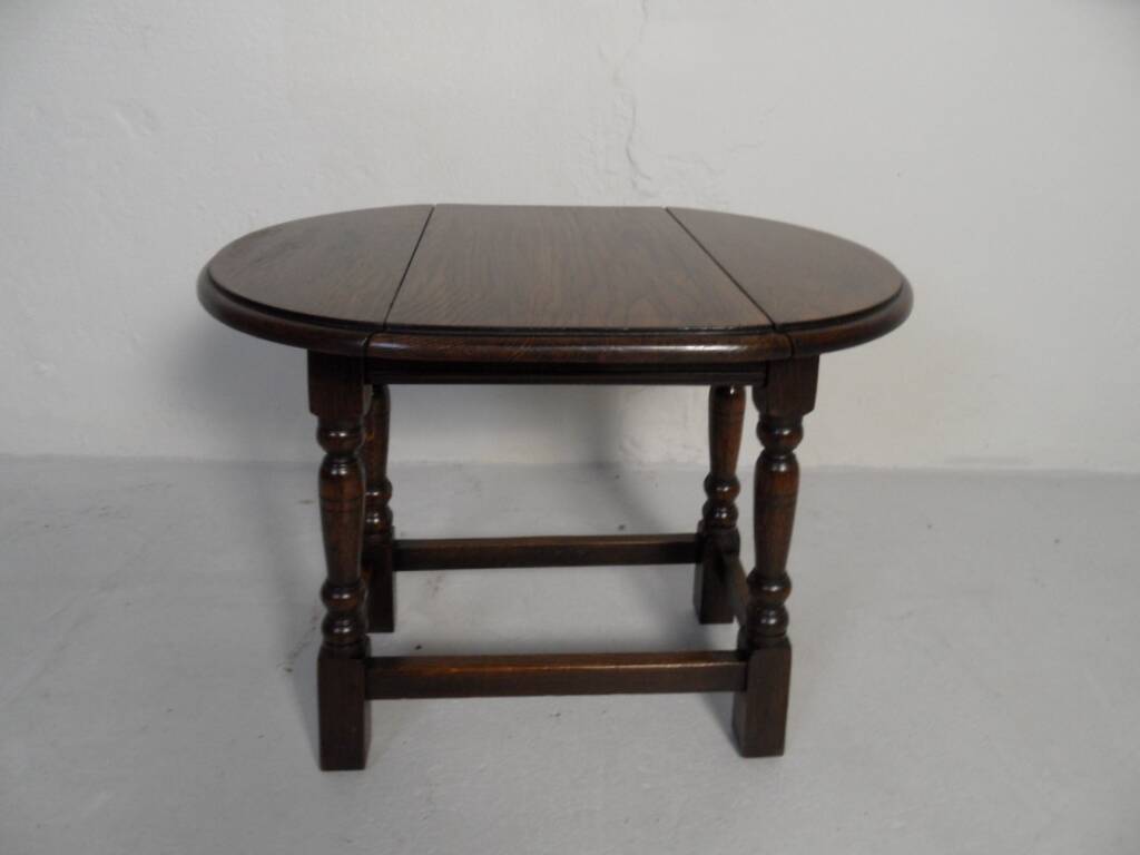Vintage oak sidetable