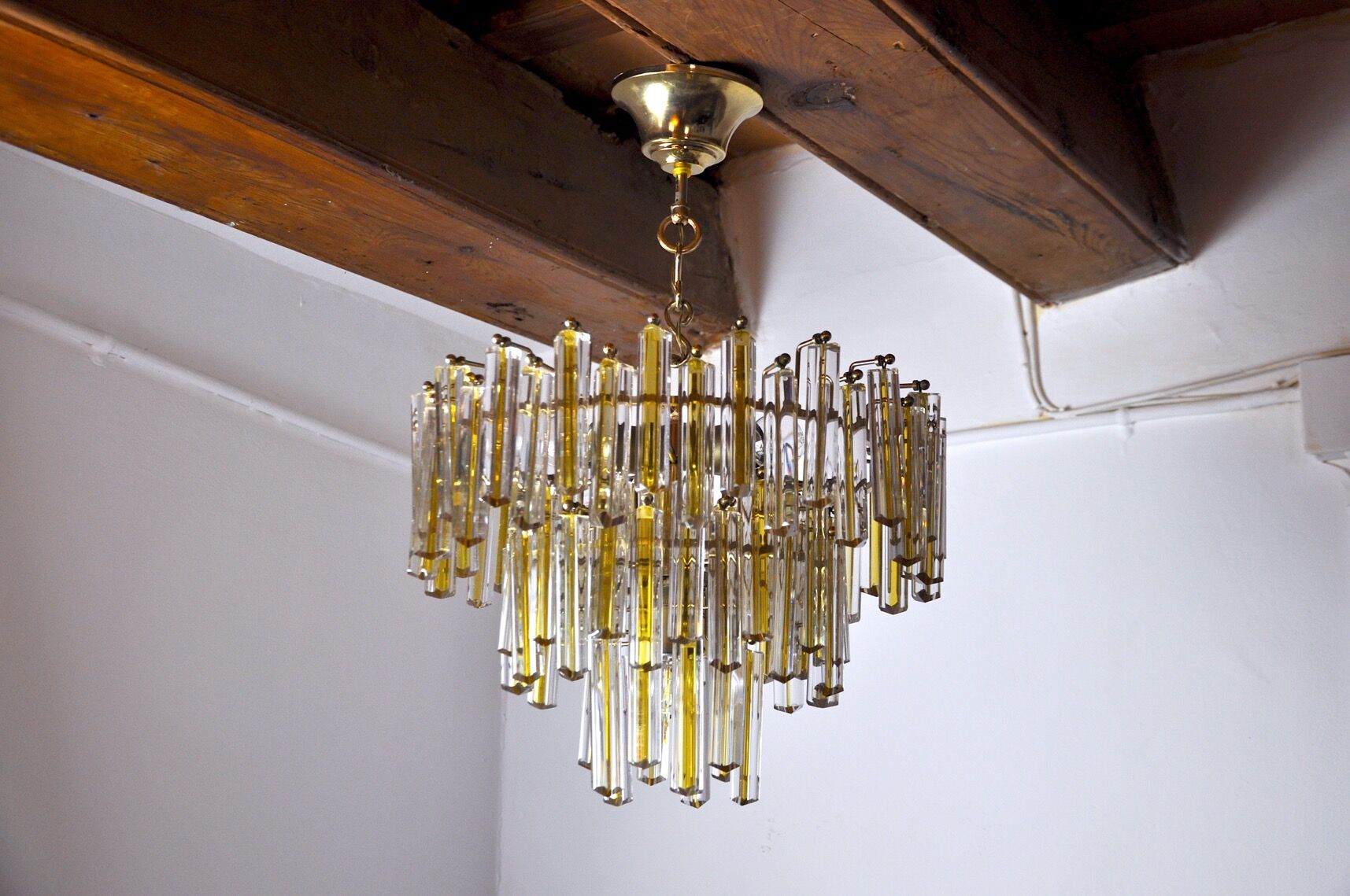 Paolo Venini two-tone chandelier, 3 levels, 1970, Italy
