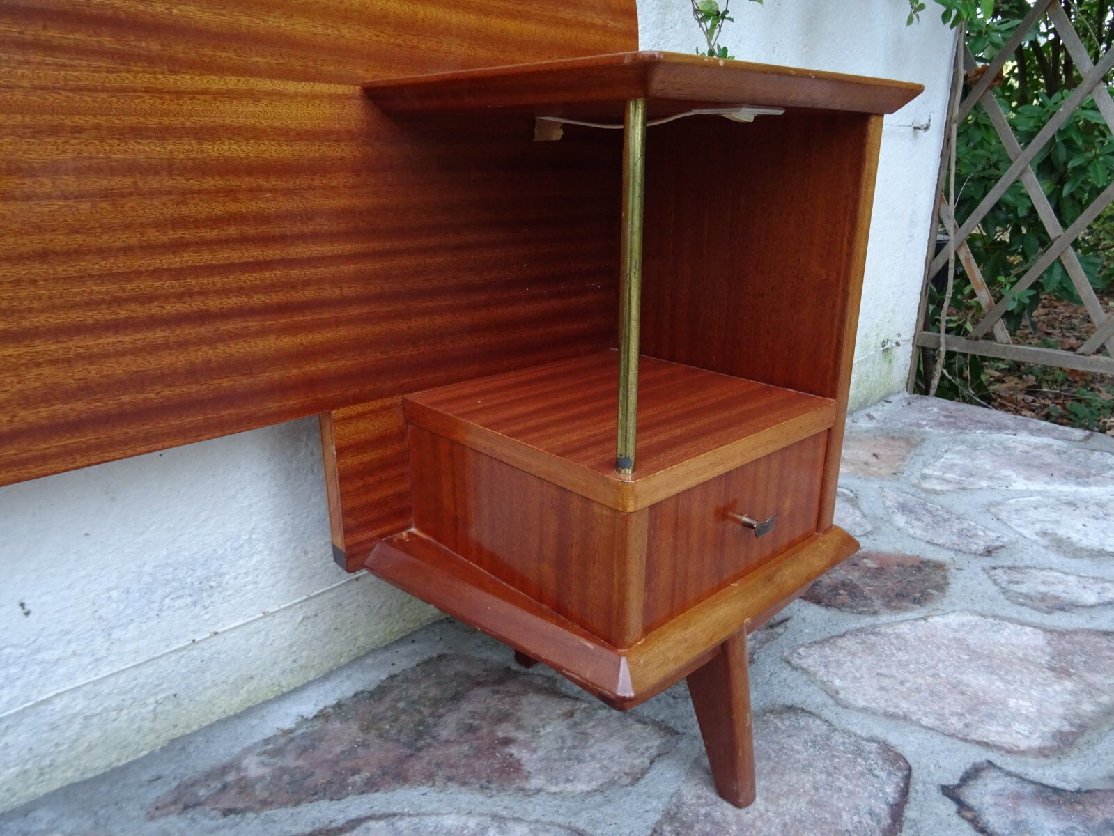 Double teak headof with bedside