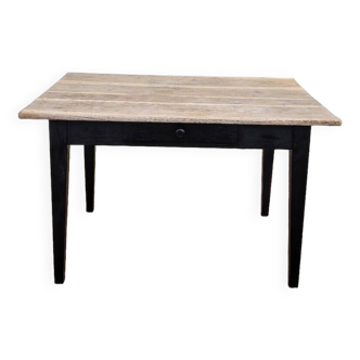 Rustic farm table in old patinated solid oak - 1900s