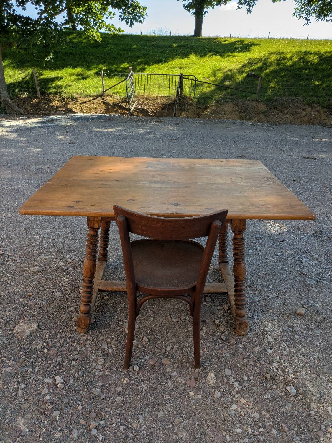 Table with turned legs