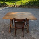 Table with turned legs