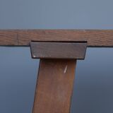 Table brutaliste en chêne massif