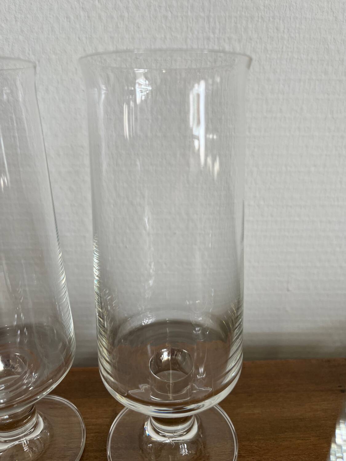 Set of 5 crystal champagne flutes from the 1970s.