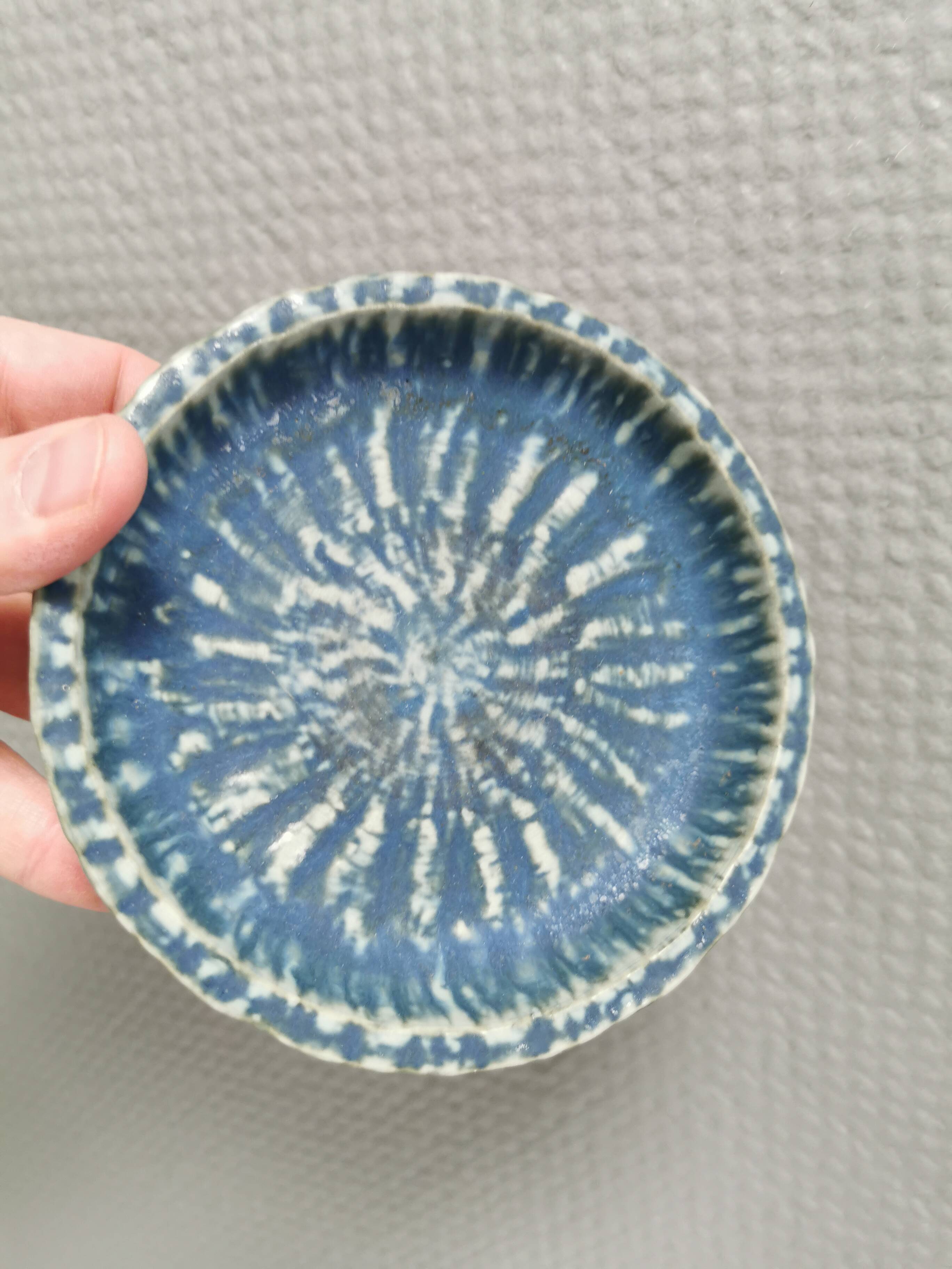 Ashtray in blue hares fur glaze from Rörstrand Sweden, by Gunnar Nylund
