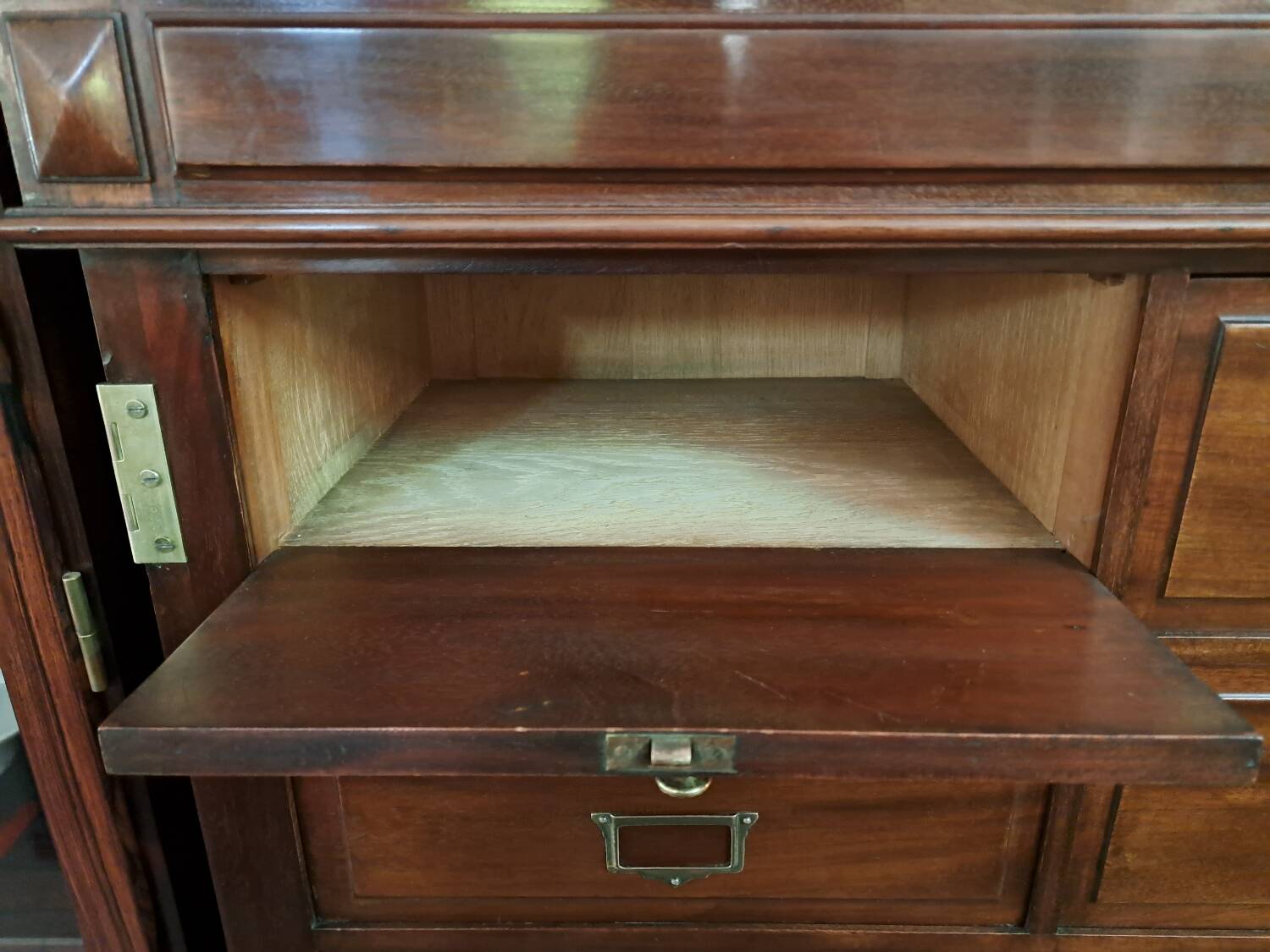 Meuble de notaire à clapets en acajou