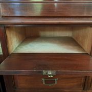 Meuble de notaire à clapets en acajou