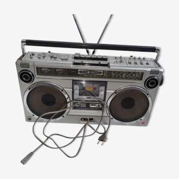 1980 Sharp GF91-91 Radio
