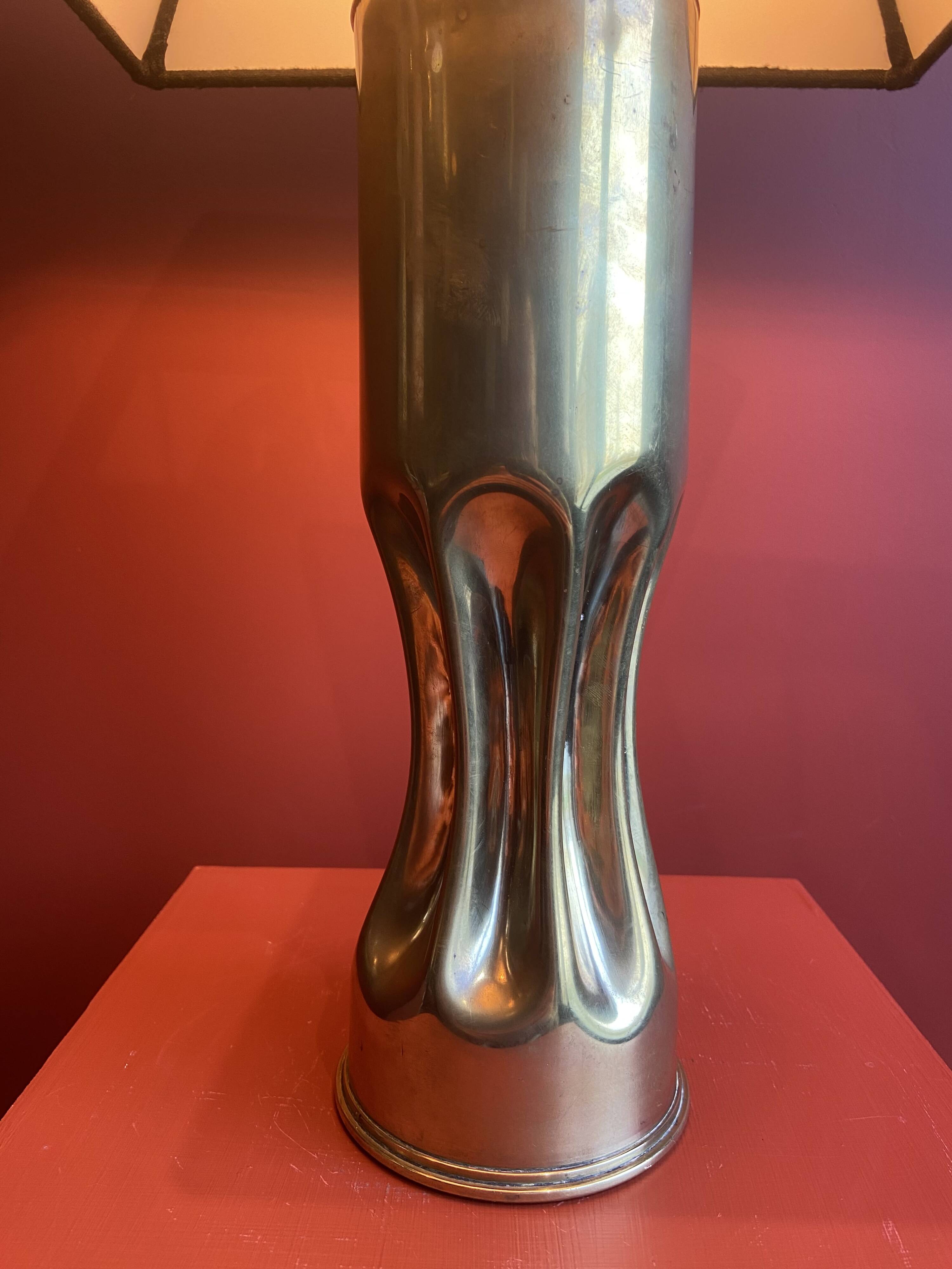 Brass shell socket lamp from the 1st WW, black pyramidal lampshade in Carlucci linen.