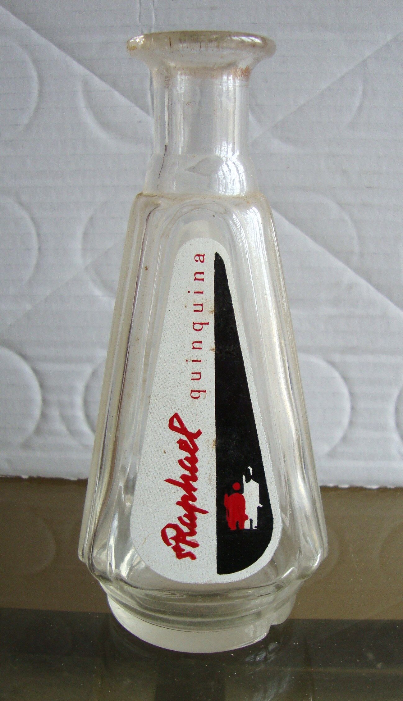 Carafe St Raphael Quinquina