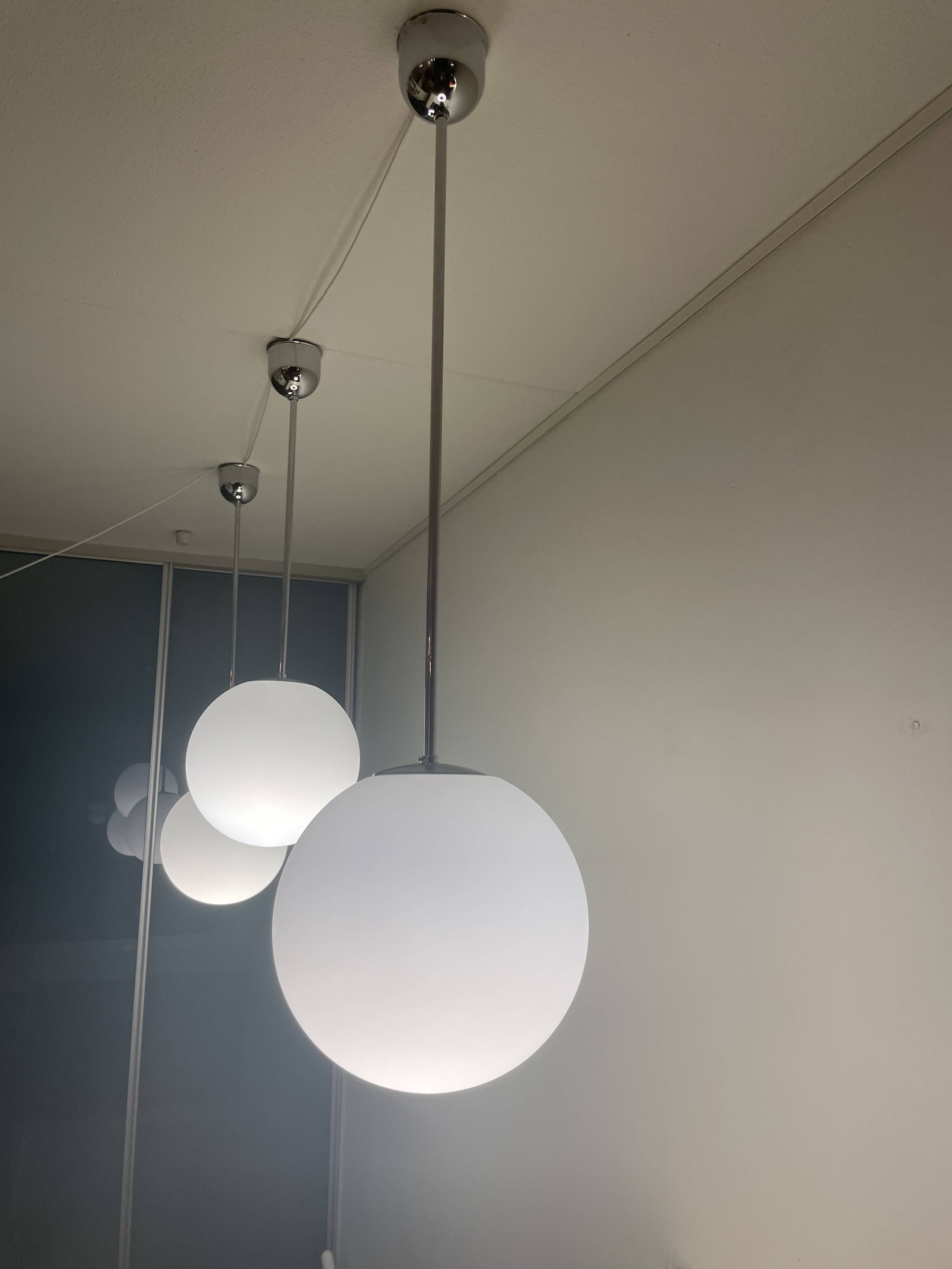 3 Giso ball pendant lights by Gispen