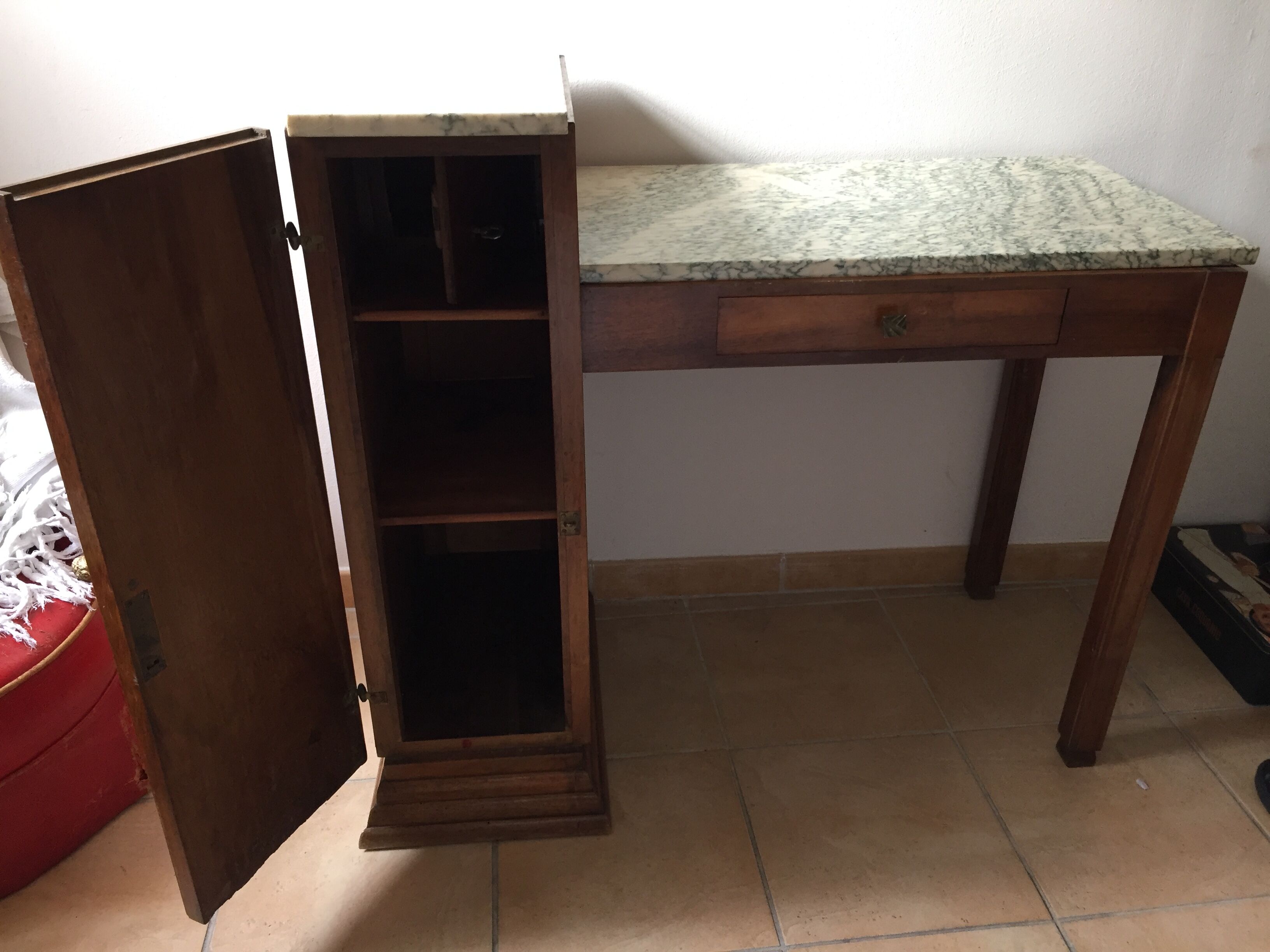 Artdeco desk