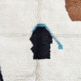 Handmade Berber rug in pure wool, size 150 x 250 cm