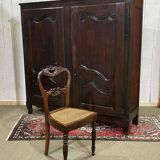 Armoire basse de style Louis XV en noyer 19ème