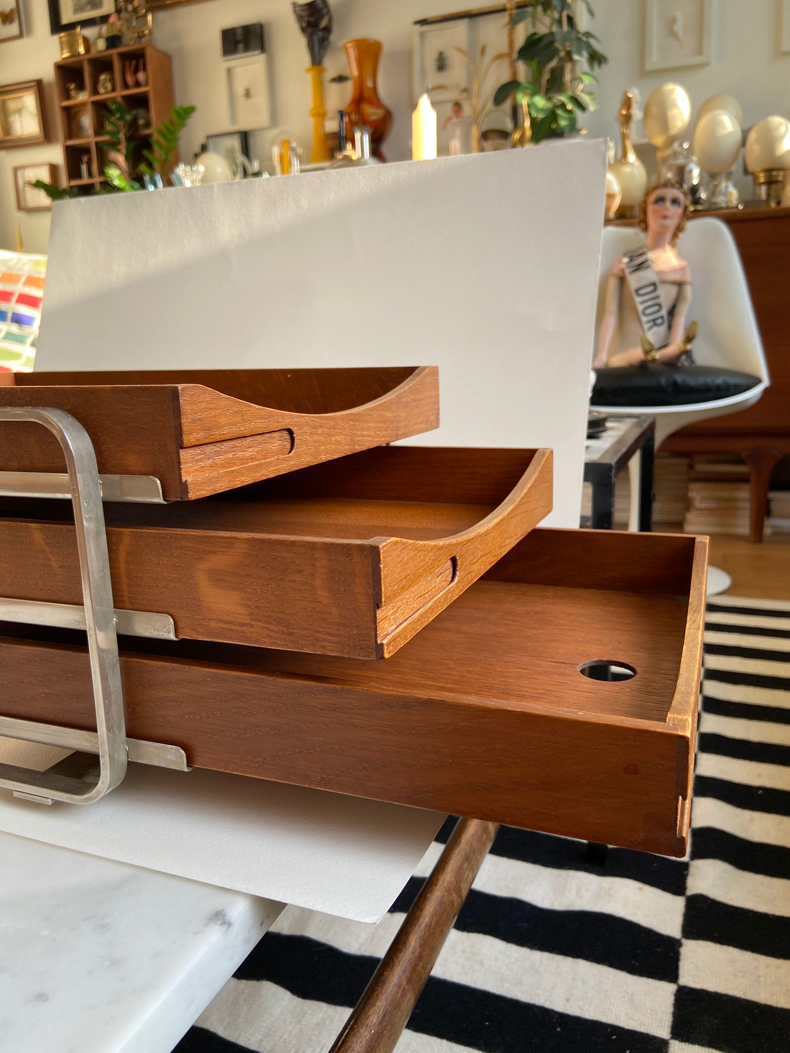 Scandinavian wooden range-mail