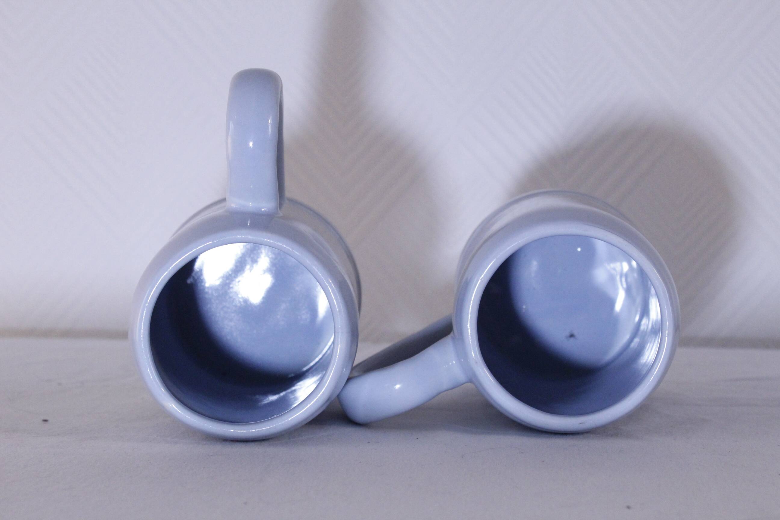 Set of 2 stoneware tankards / mugs 50cl light blue