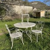Vintage wrought iron garden furniture – Table + 3 chairs