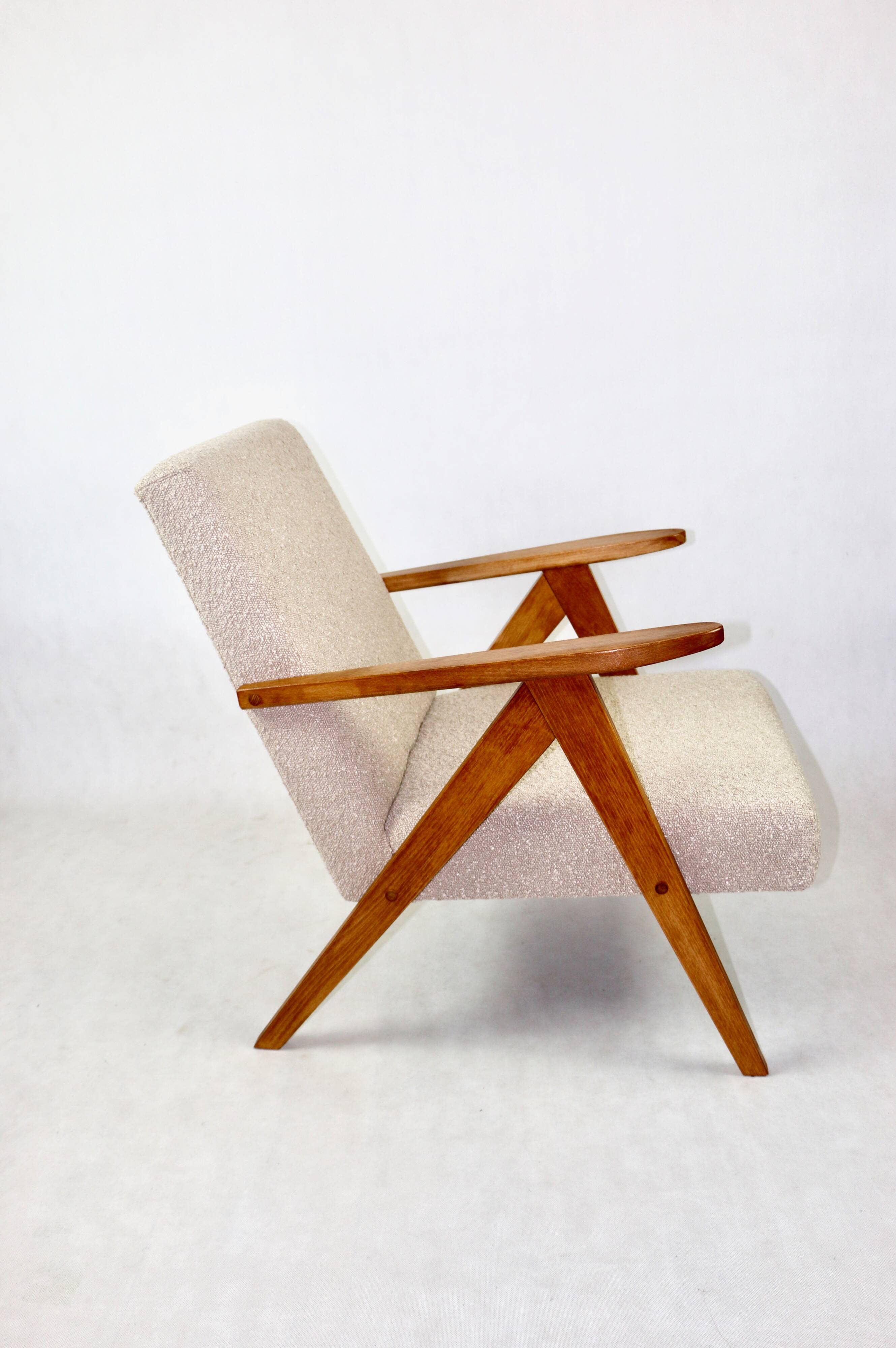 Vintage armchair B-310 VAR beige structural boucle 1970s - 2 pieces available - light wood