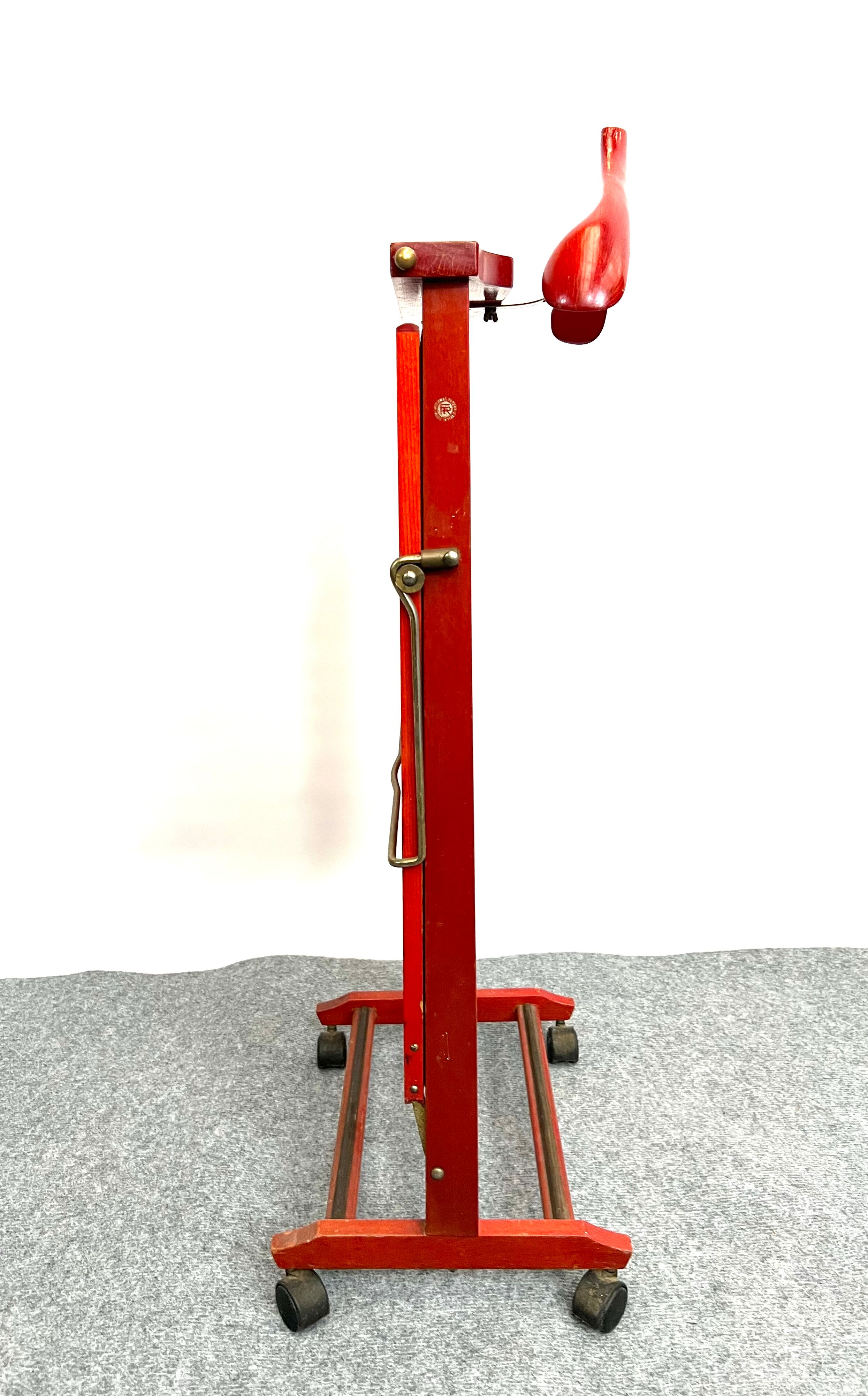 Night valet for Fratelli Reguiti