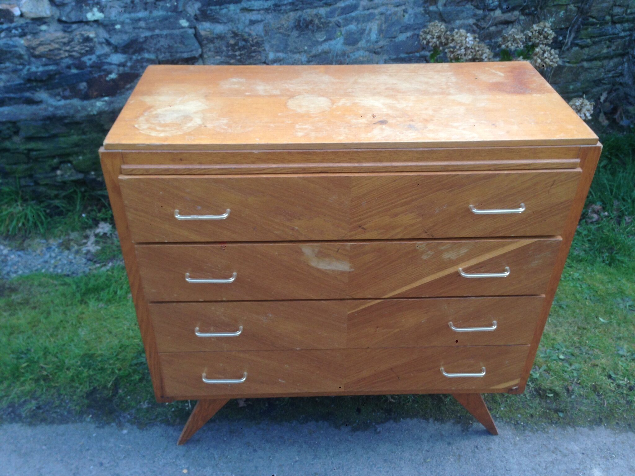 Dresser vintage feet compass