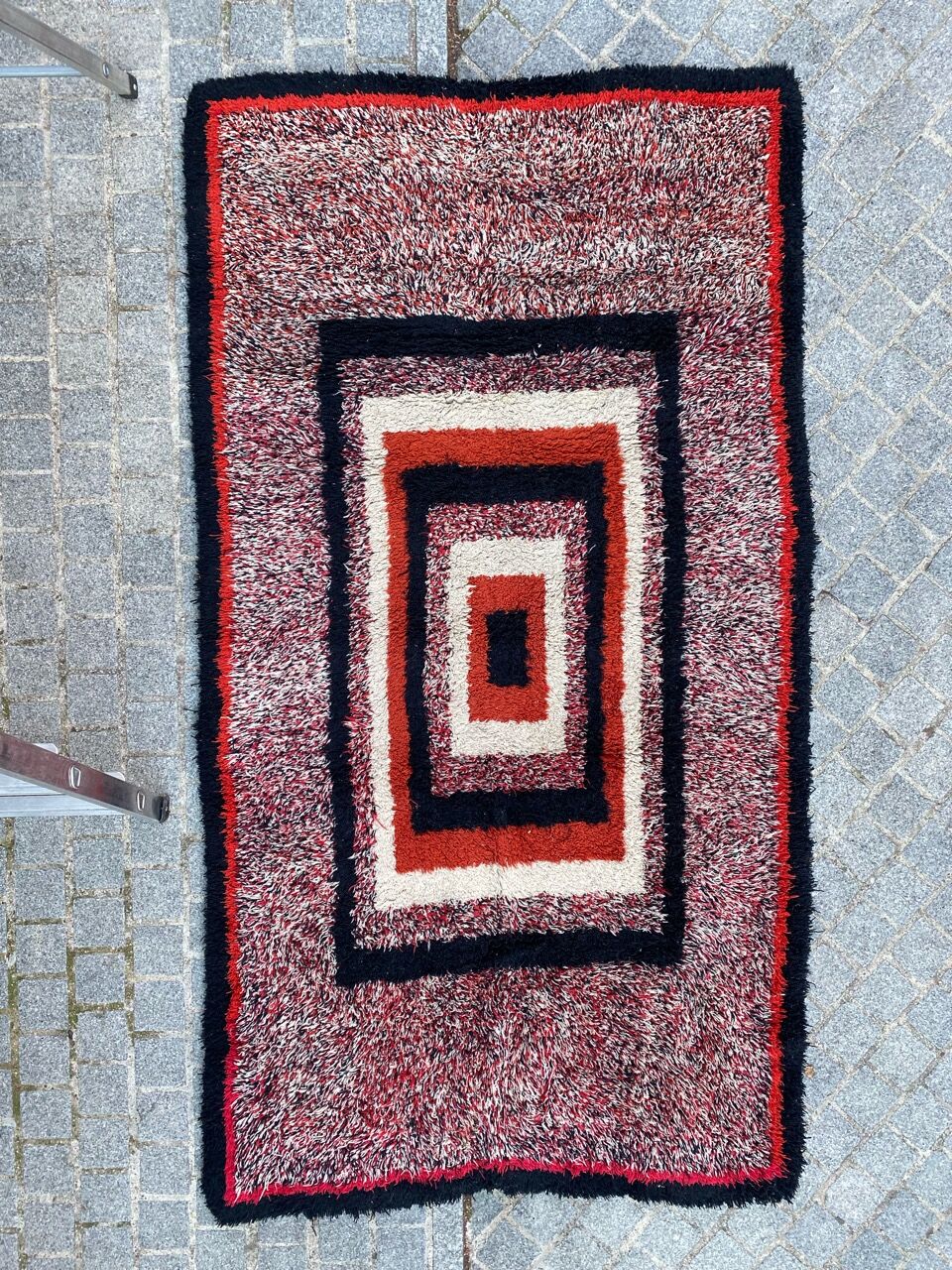 Handmade French Cogolin art deco rug 120x220 cm