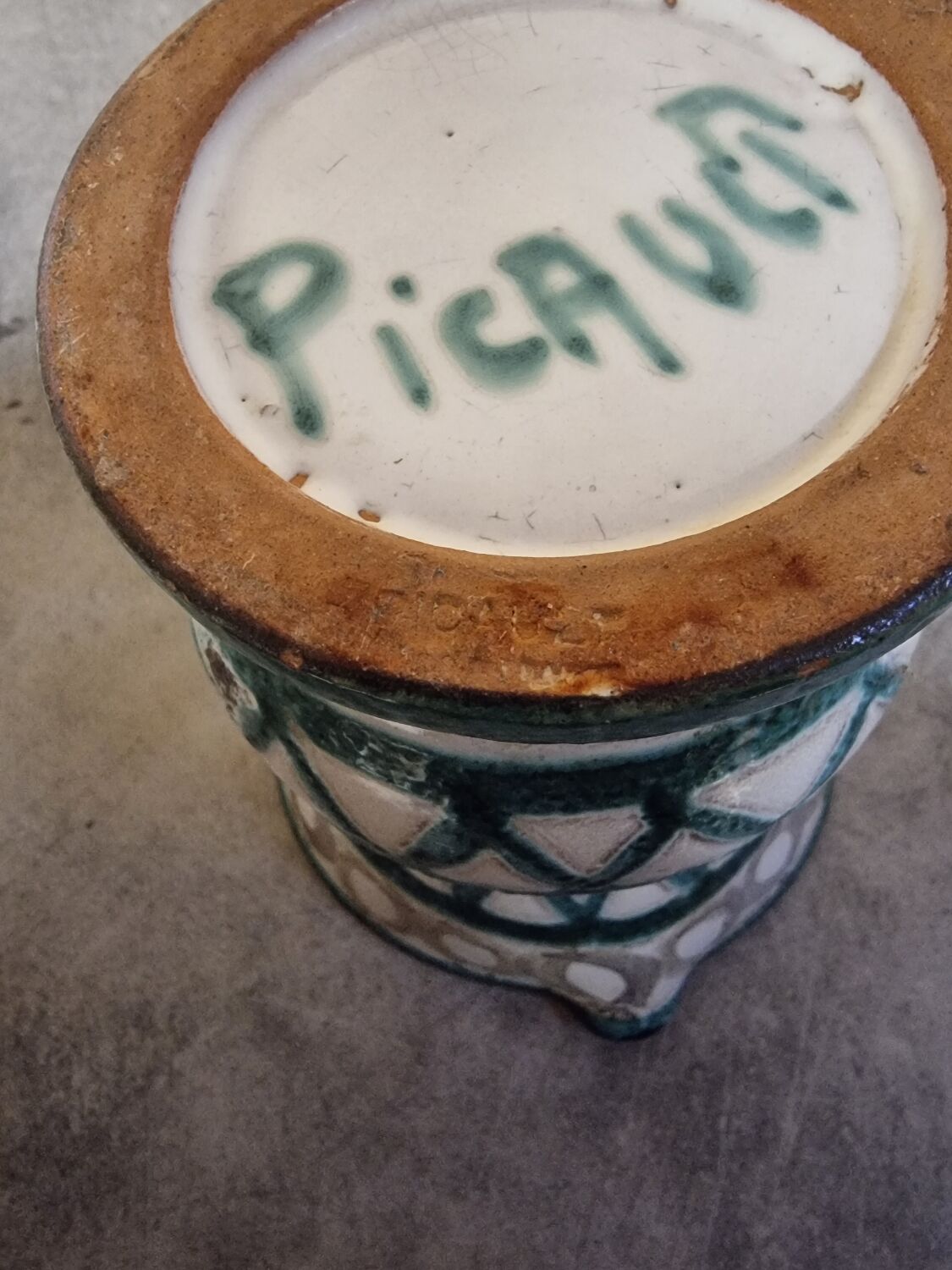 Pitcher Robert Picault