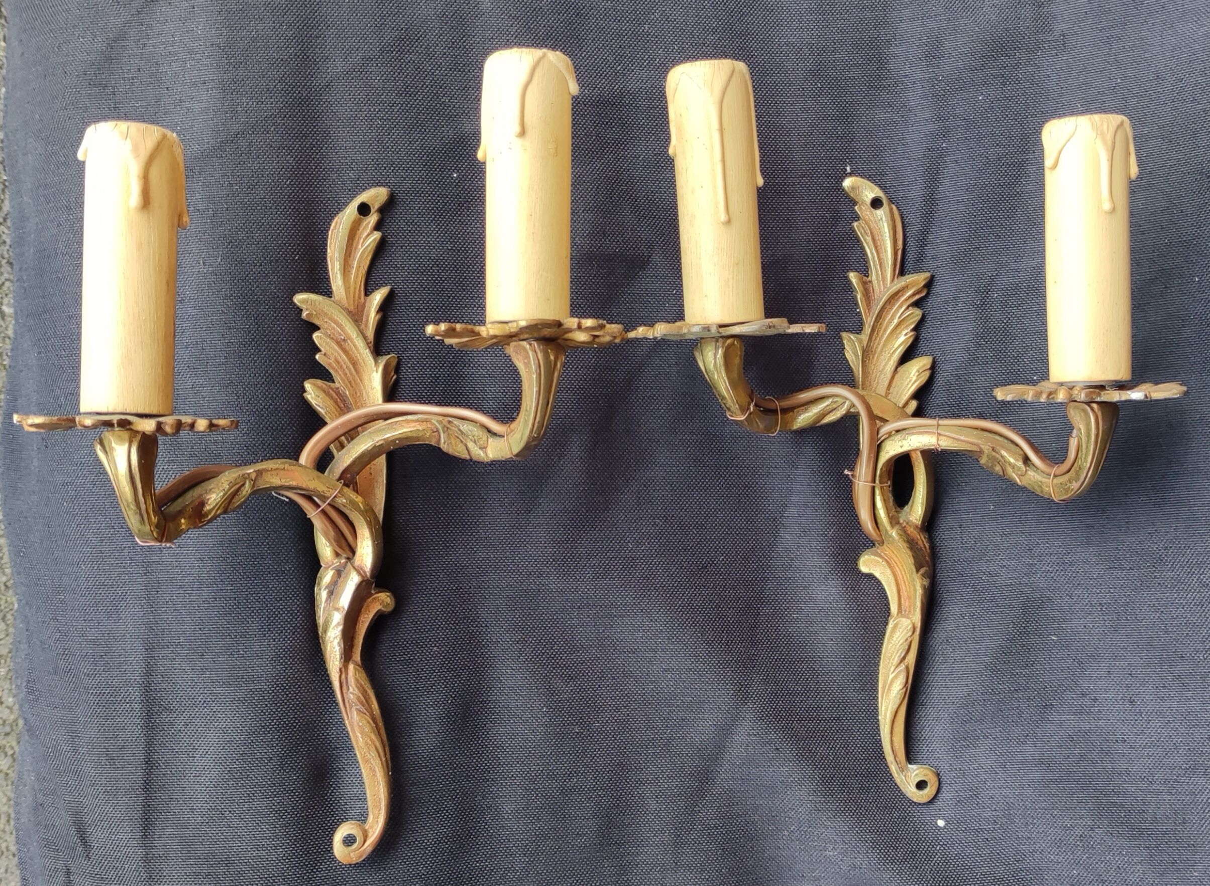Pair of bronze wall lamps Louis XV style