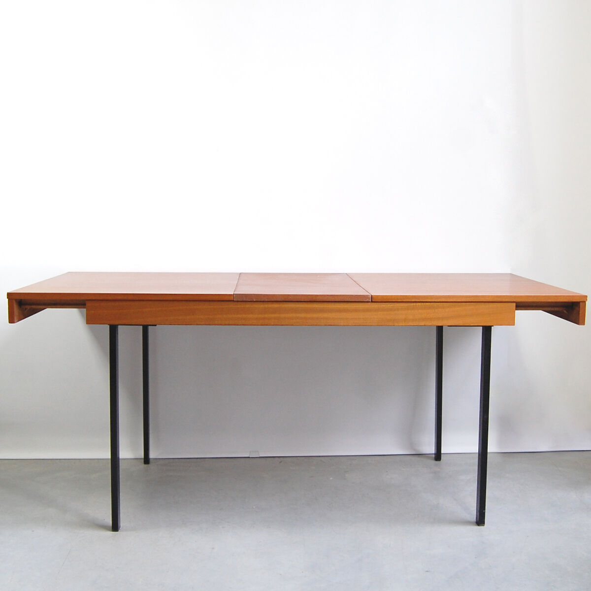 Dining table "G" by Pierre Guariche for Meurop 1960s