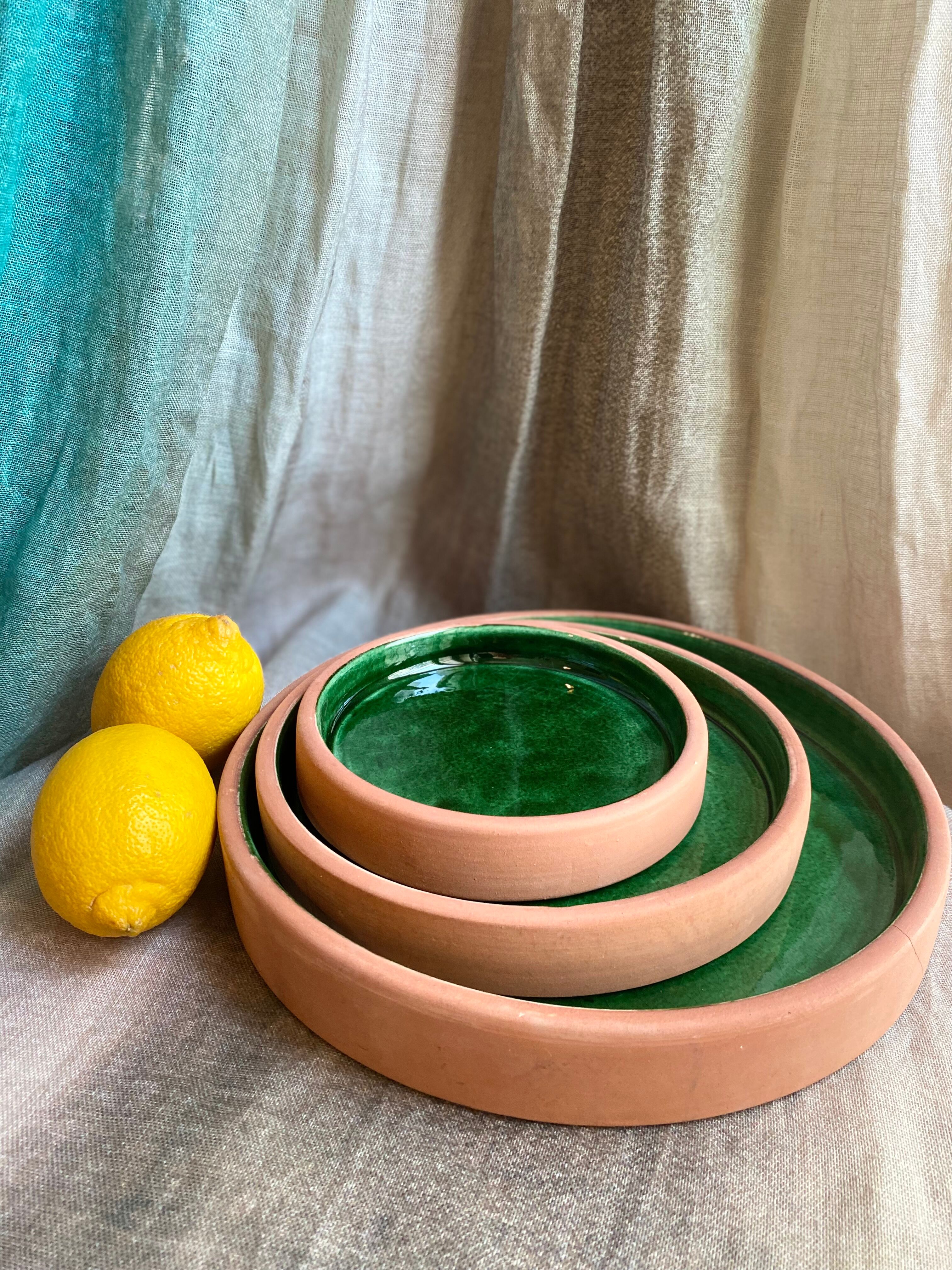 Set of 3 green glazed terracotta plates