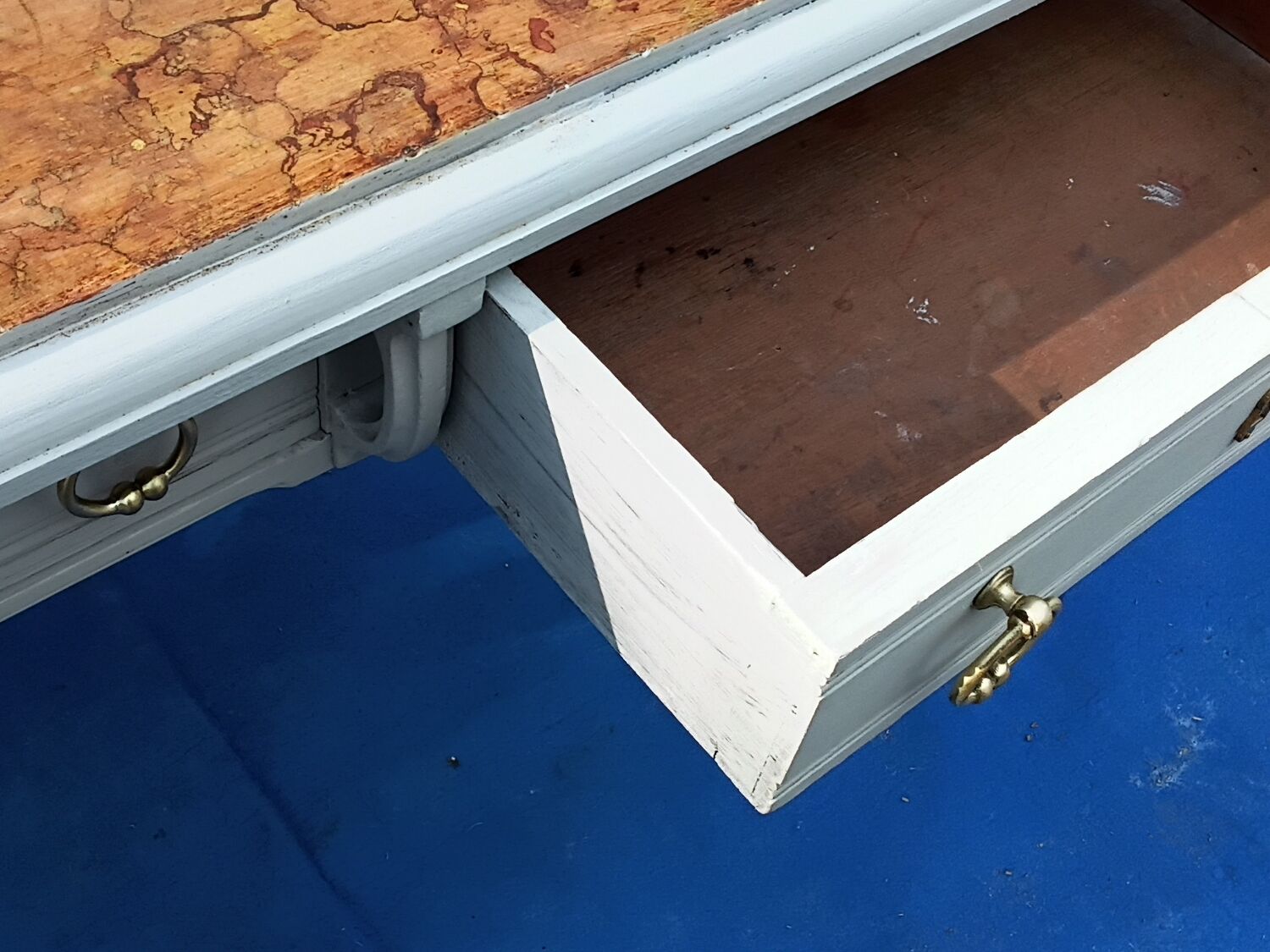 Grey vintage console