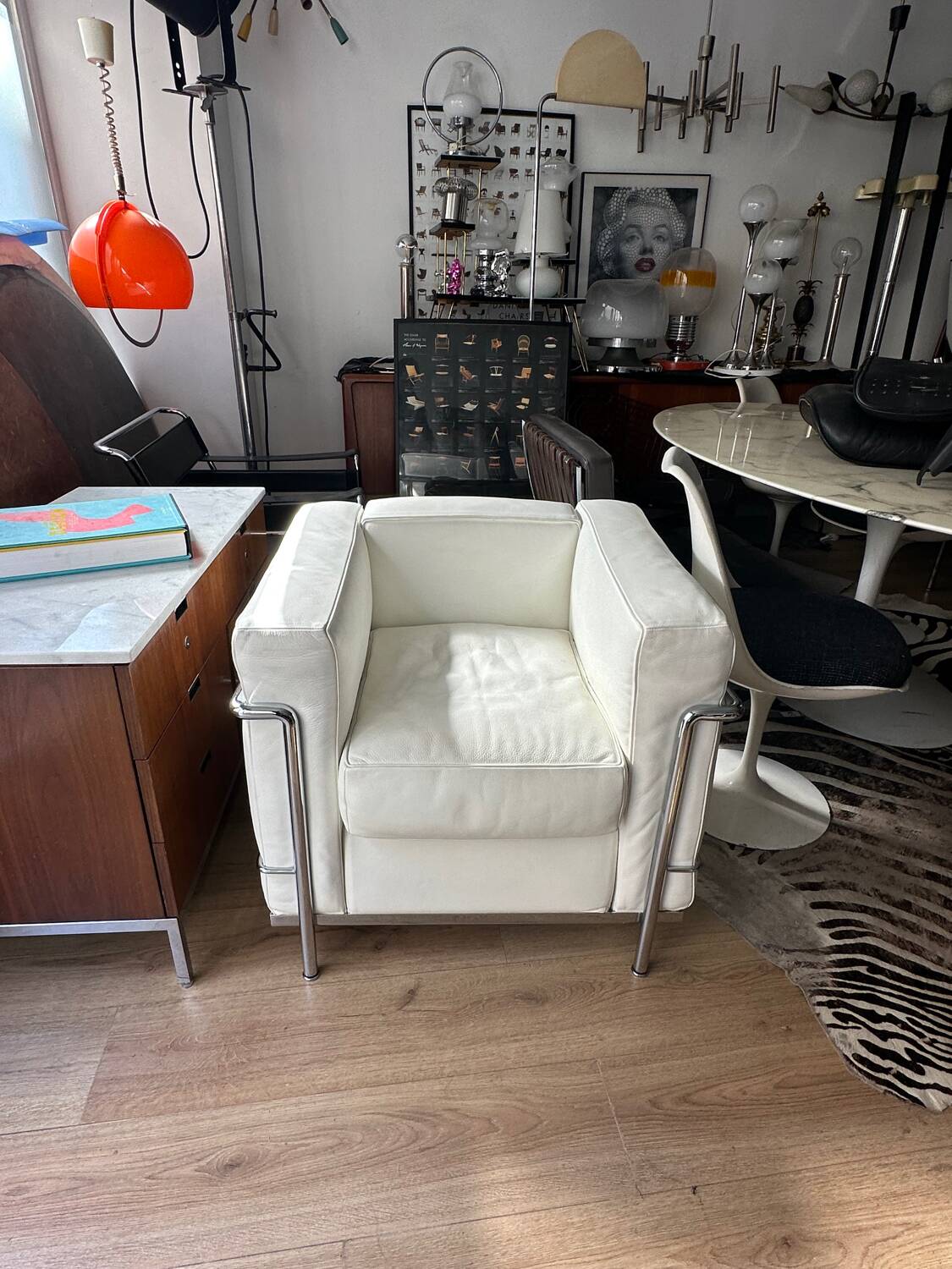 LC2 Le Corbusier armchair, Cassina edition