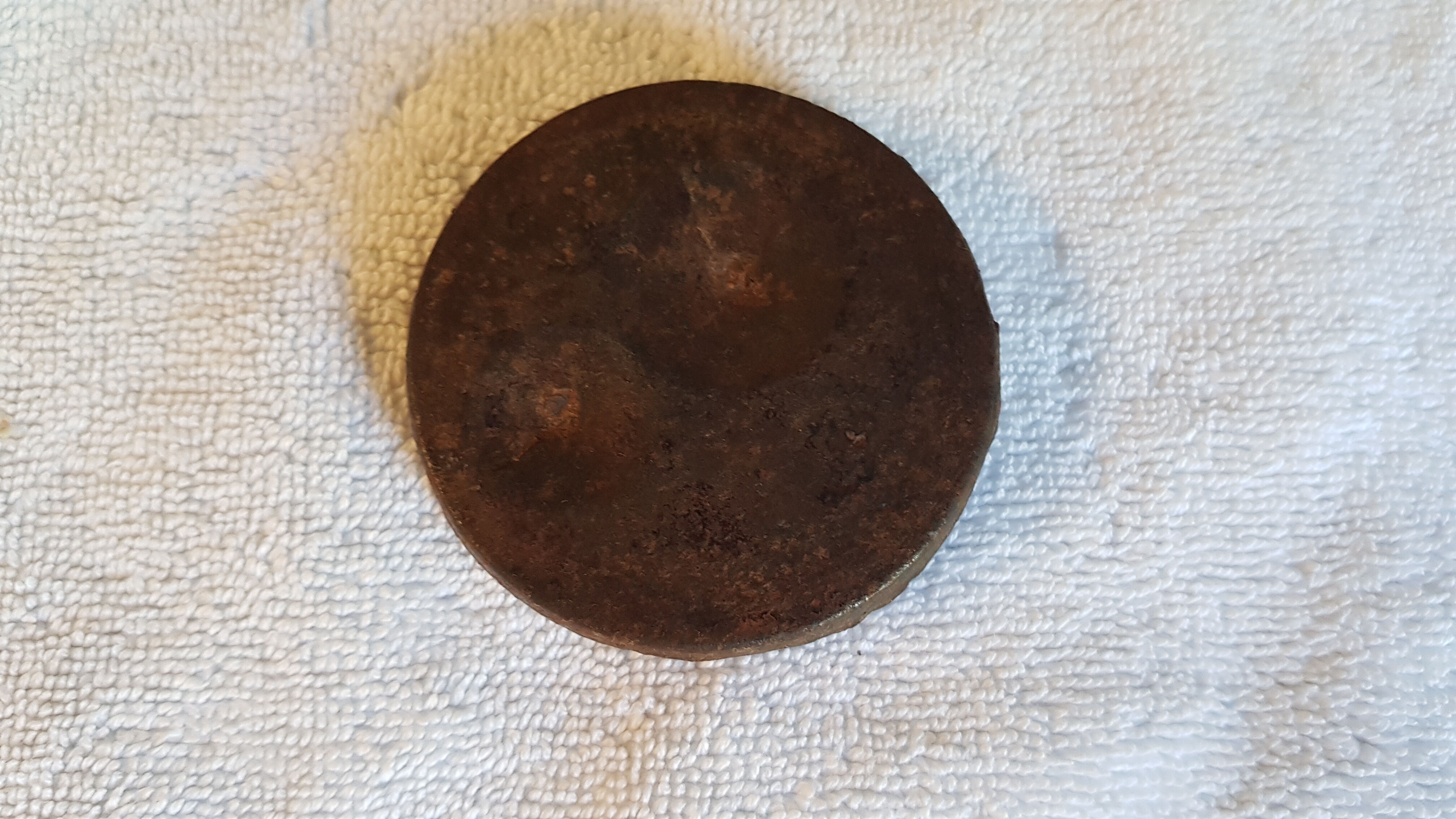 English cast iron measuring weight ideal for paperweights