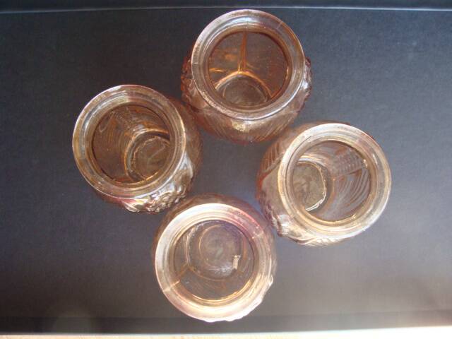 Art Deco vase in pink glass / 4