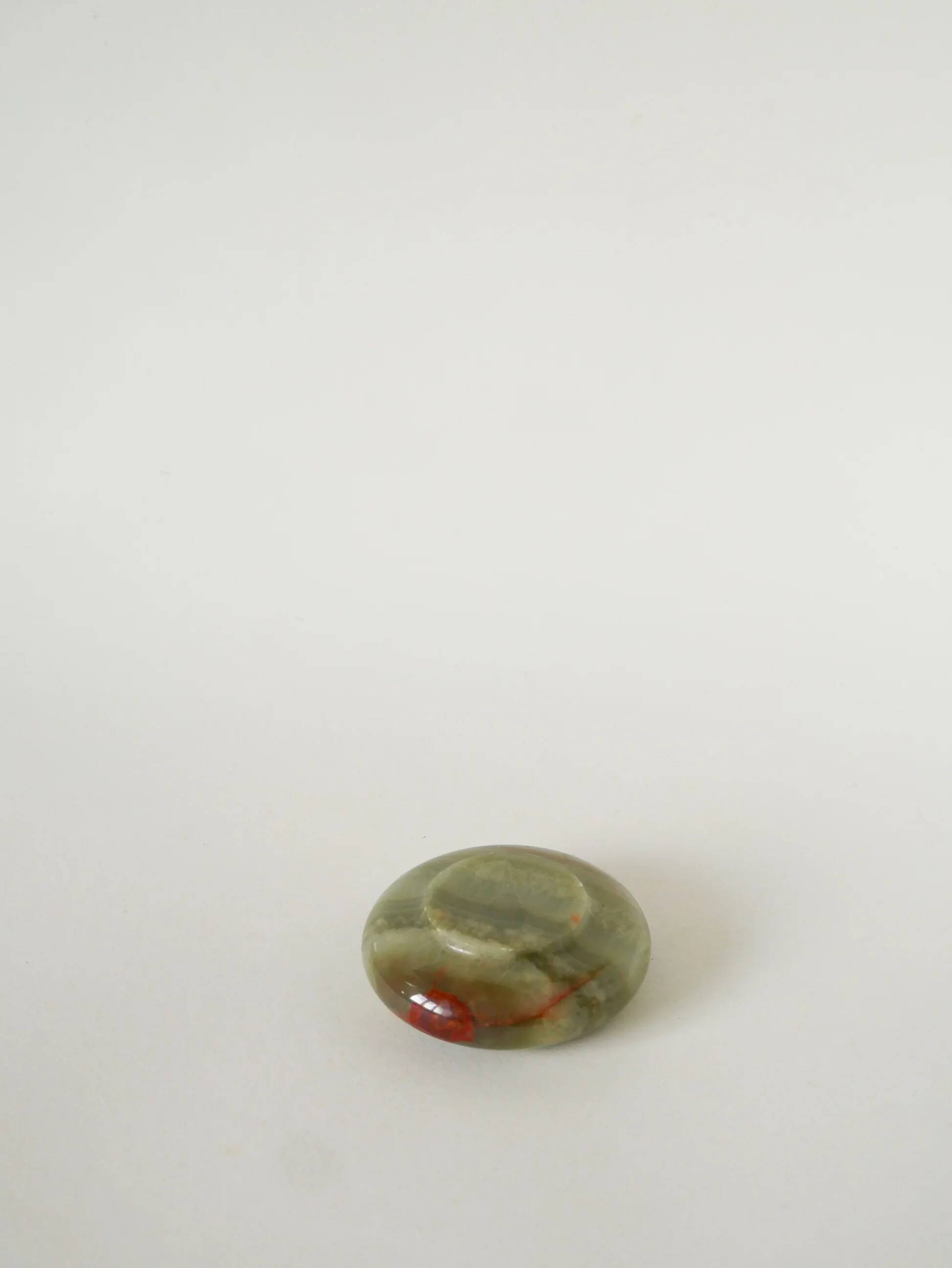 Vide-poche en onyx, forme ronde, vert, design, 1970 - 10 x 10 cm